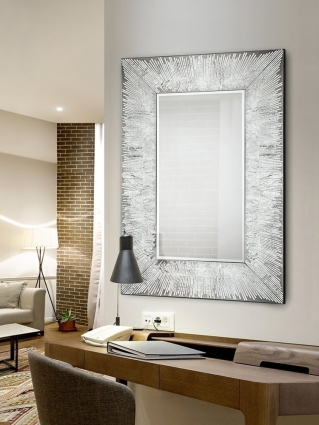 Настенное зеркало Schuller Aurora серебряного цвета 80x1x120 см,  стиль современный