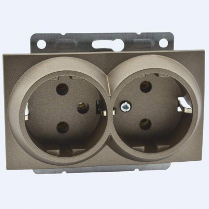 Розетка 2К+З двойная Mono Electric Despina/ Larissa 16A 250V винтовое подключение бронза 500-002304-120 в современном стиле, цвет бронза