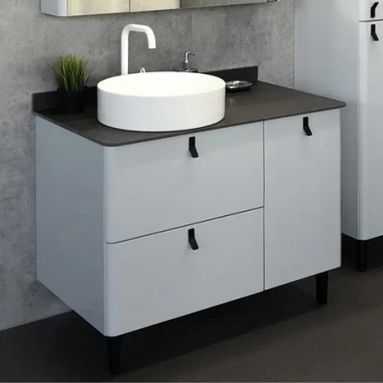 Тумба для комплекта Comforty Сорренто 90H светло-серая, с бельевой корзиной, с ящиками, матовая