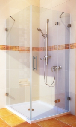 Душевой уголок GuteWetter Lux Square GK-003 правый 100x100 см стекло бесцветное 6-8, фурнитура хром, квадратный, двери распашные