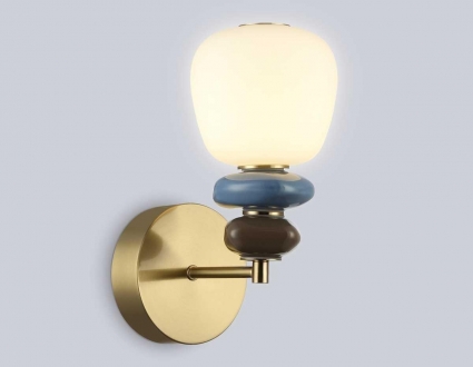 Настенный светильник Ambrella Light HIGH LIGHT LH53168 в стиле модерн, цвет белый