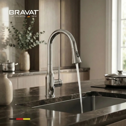 Смеситель для кухни с выдвижным изливом цвет хром BRAVAT F7798929CP-SW, однорычажный