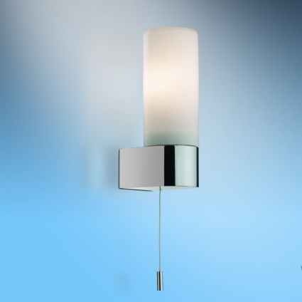 Подсветка для зеркал Odeon Light Want 2137/1W в современном стиле, цвет белый
