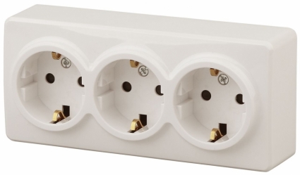 Розетка ЭРА Эксперт 3х2P E со шторками Schuko 16A 250V 11-2209-02 в современном стиле